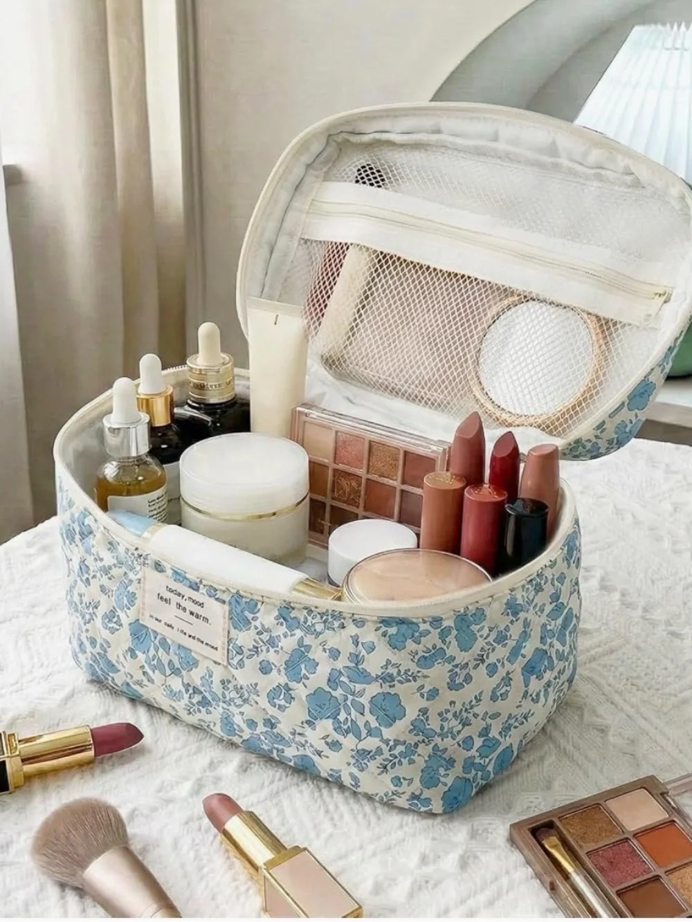 Honnity Quilted Floral Toiletry Cosmetic Bag Blue & White Blue